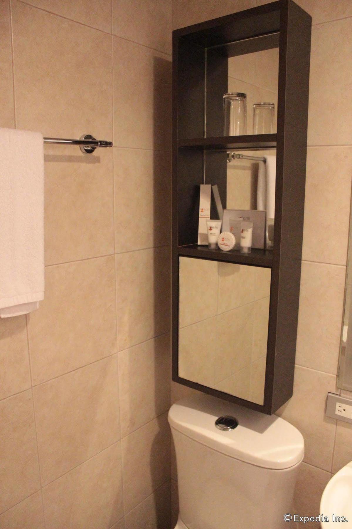 Soleste Suites Quezon City Exterior foto